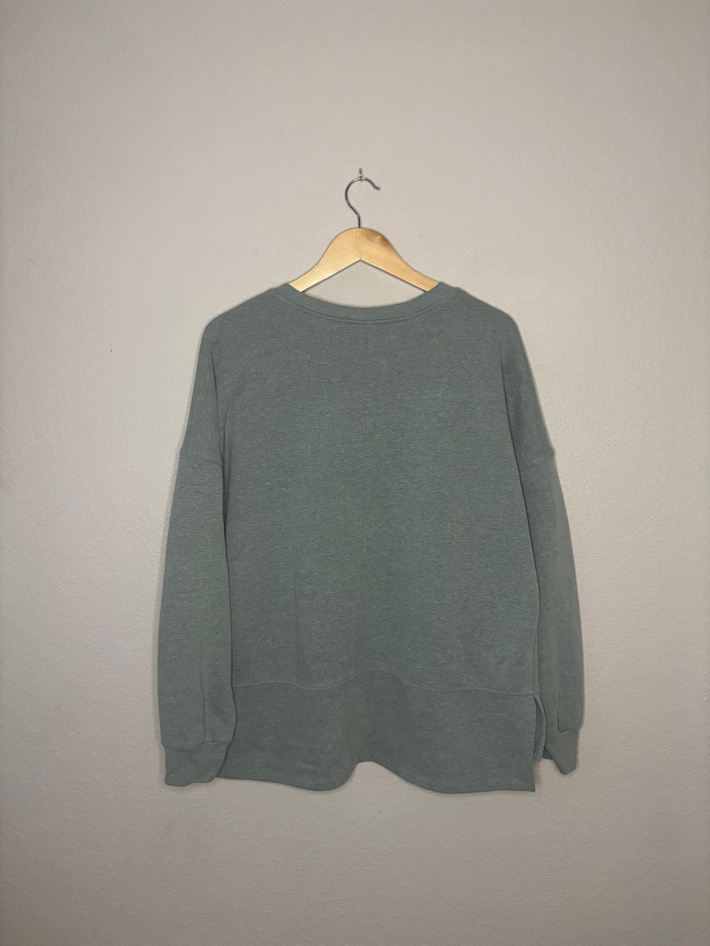 Soft Sage Crewneck · Women's Large