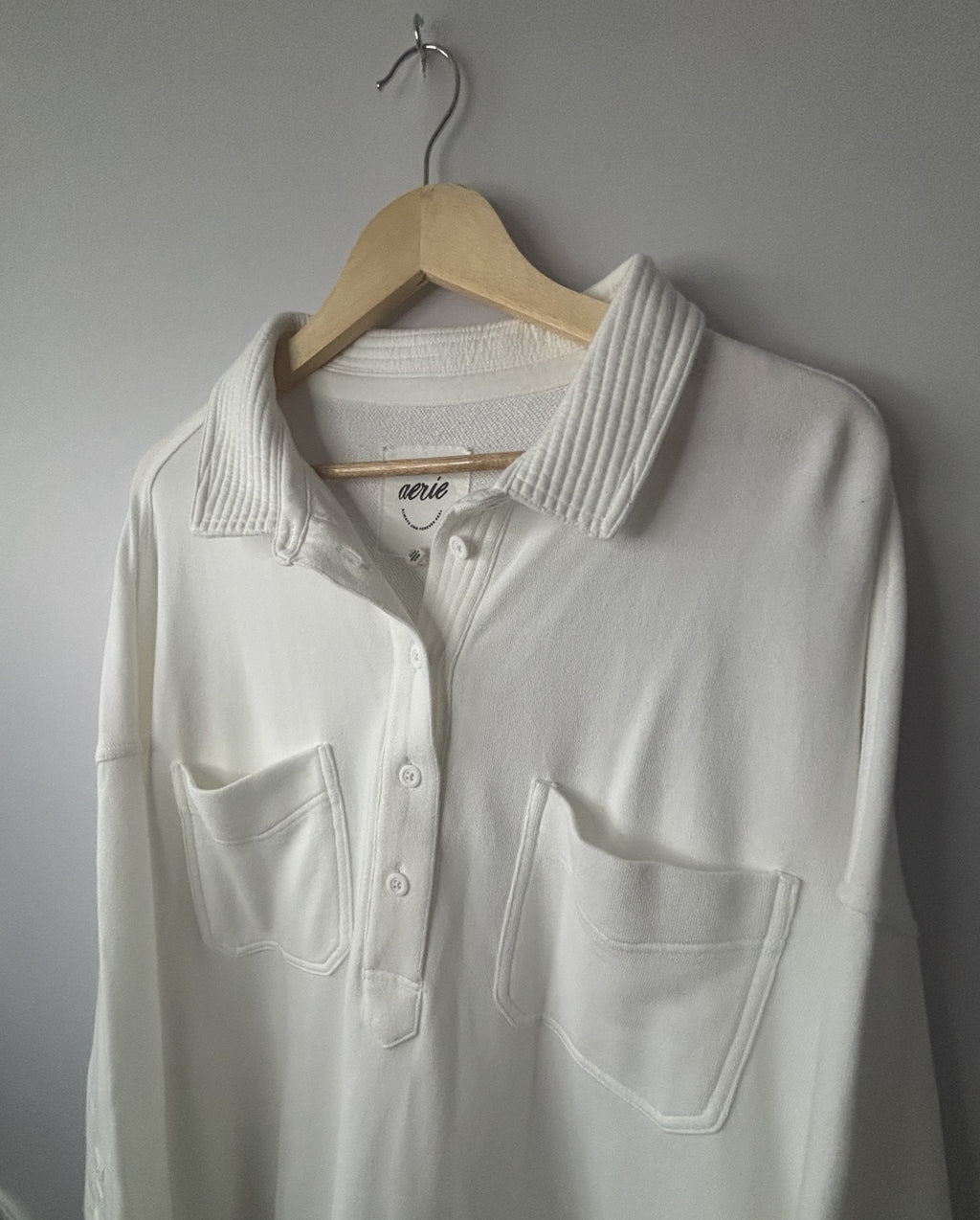 Aerie White Pullover Shirt • Women’s XL