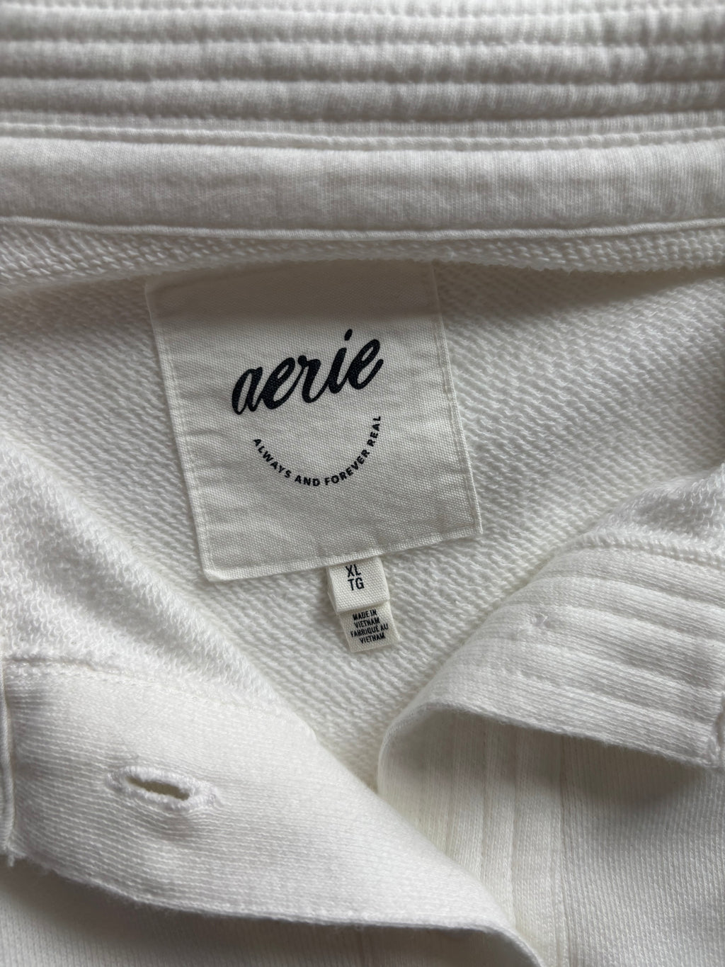 Aerie White Pullover Shirt • Women’s XL