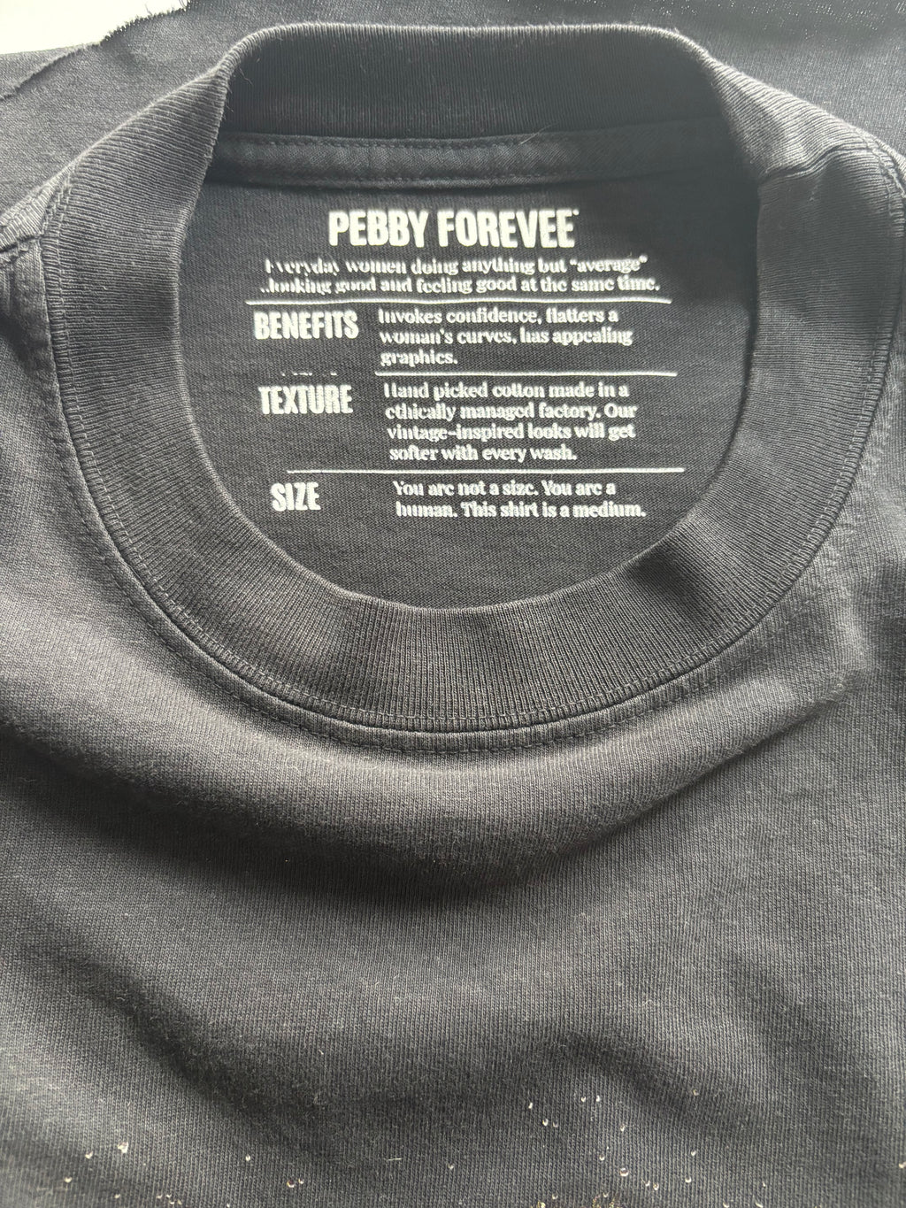 Pebby Forevee Wolf Graphic Tee · Women’s Medium