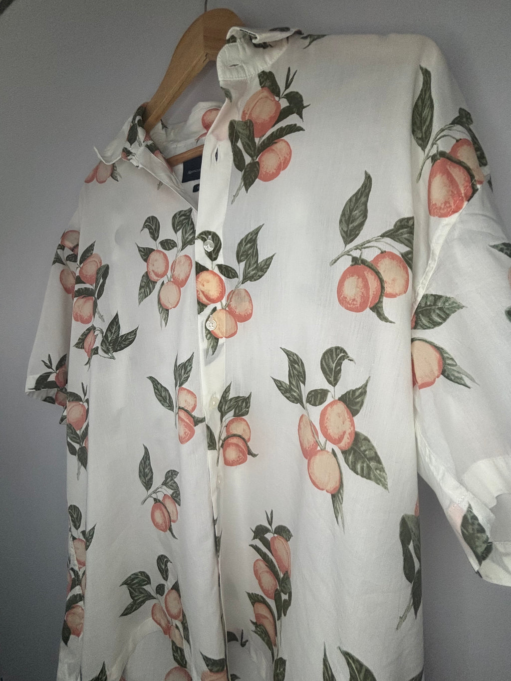 Abercrombie & Fitch Peach Print Button-Up · Unisex Oversized
