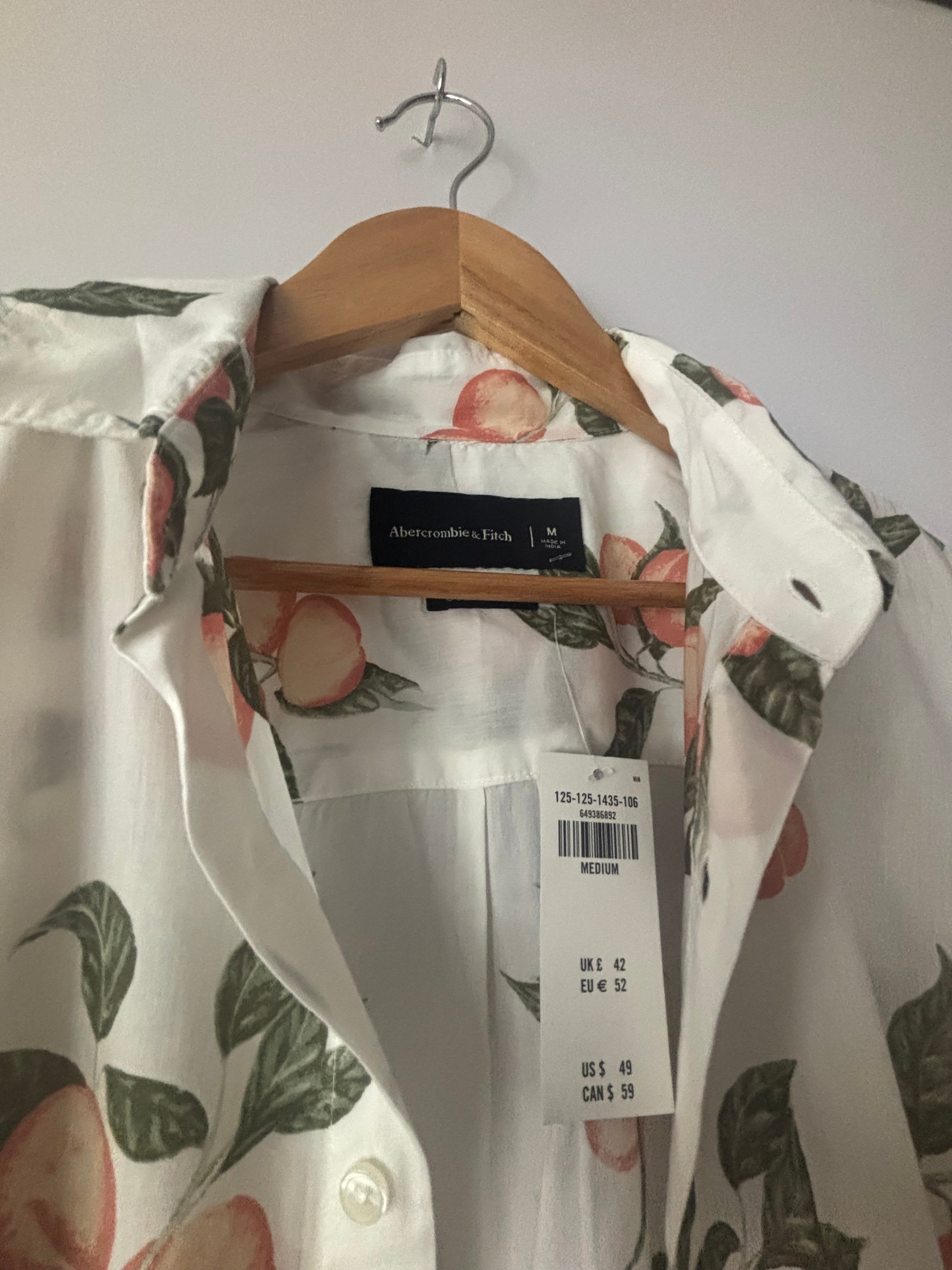 Abercrombie & Fitch Peach Print Button-Up · Unisex Oversized
