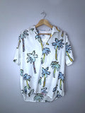 Palm Tree Print Button-Up Shirt · Unisex M