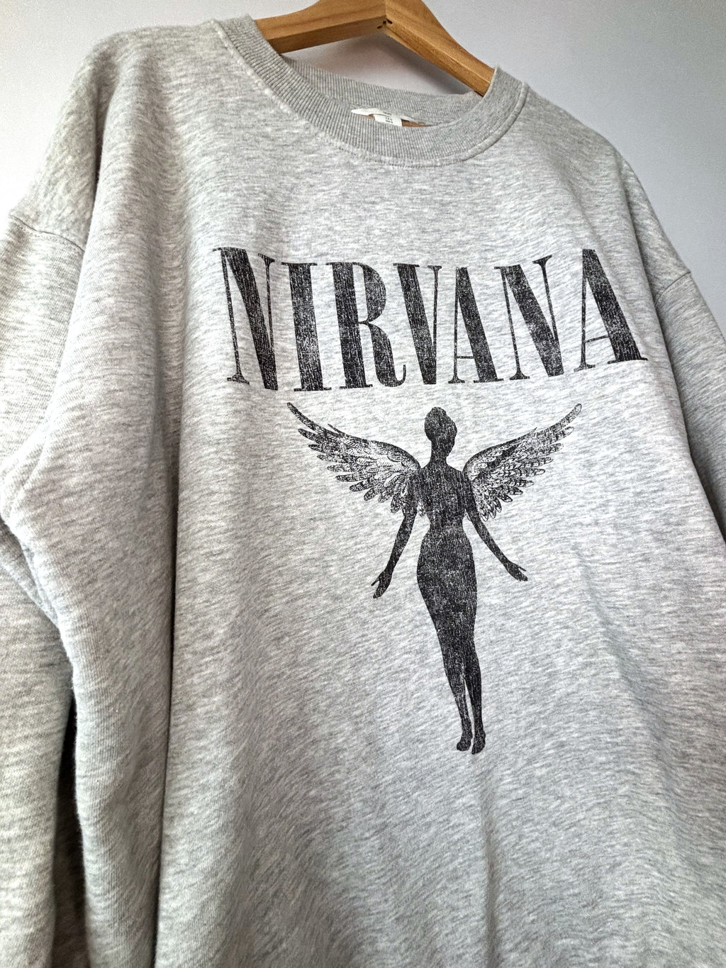 Nirvana Angel Graphic Crewneck Sweatshirt · Oversized L