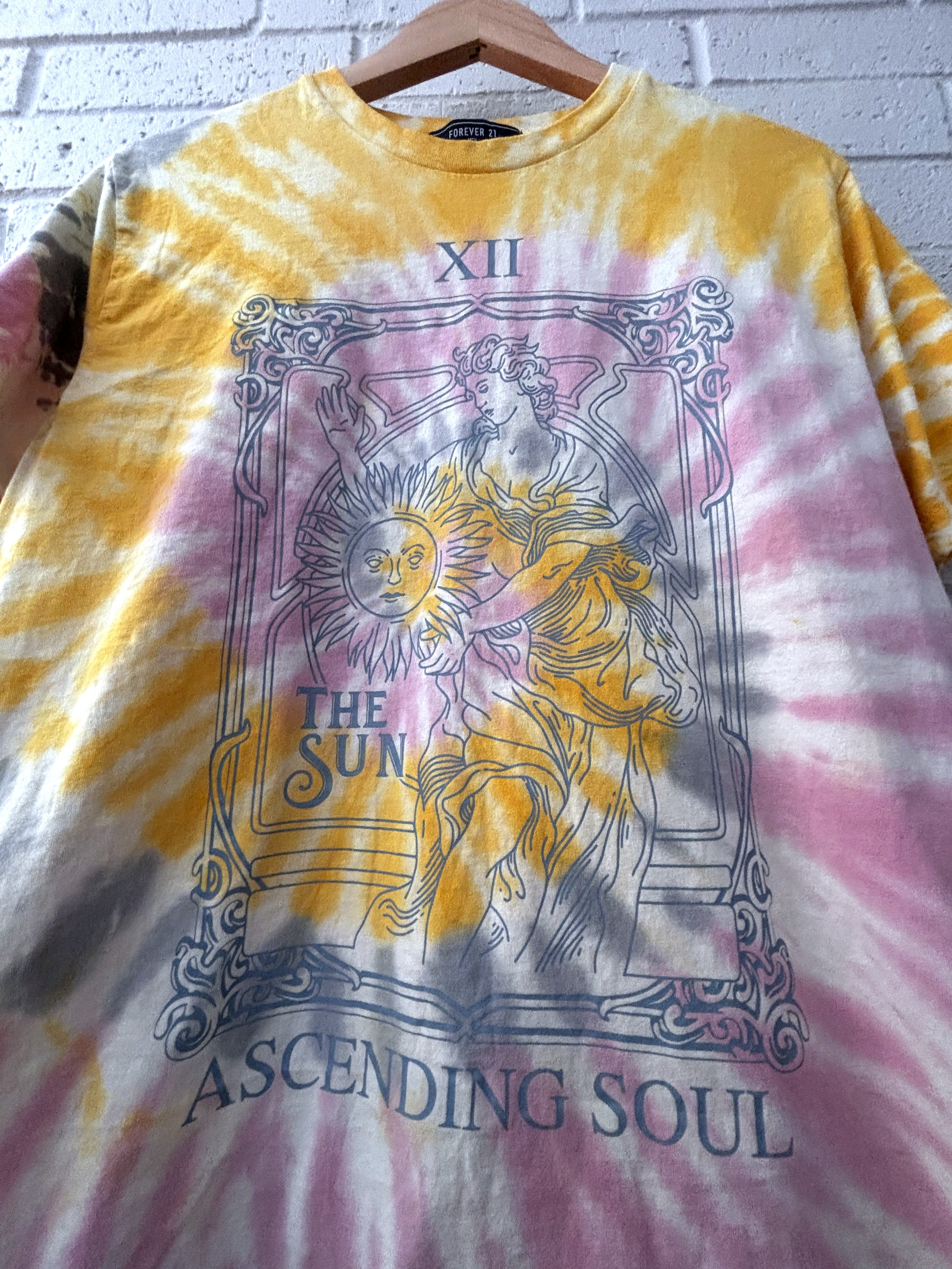 Forever 21 Ascending Soul Tee · Unisex M