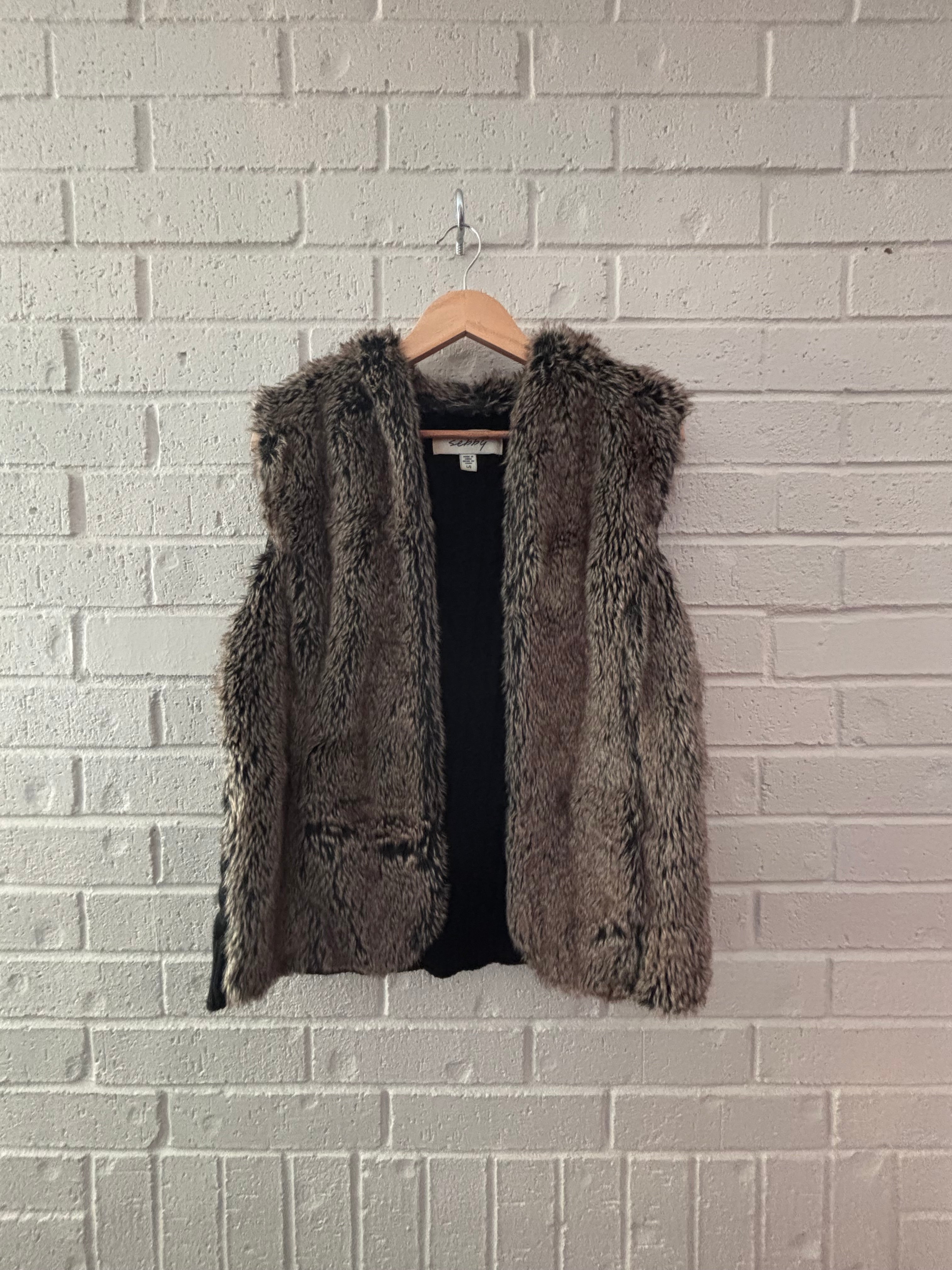 Faux Fur Vest · Women's L