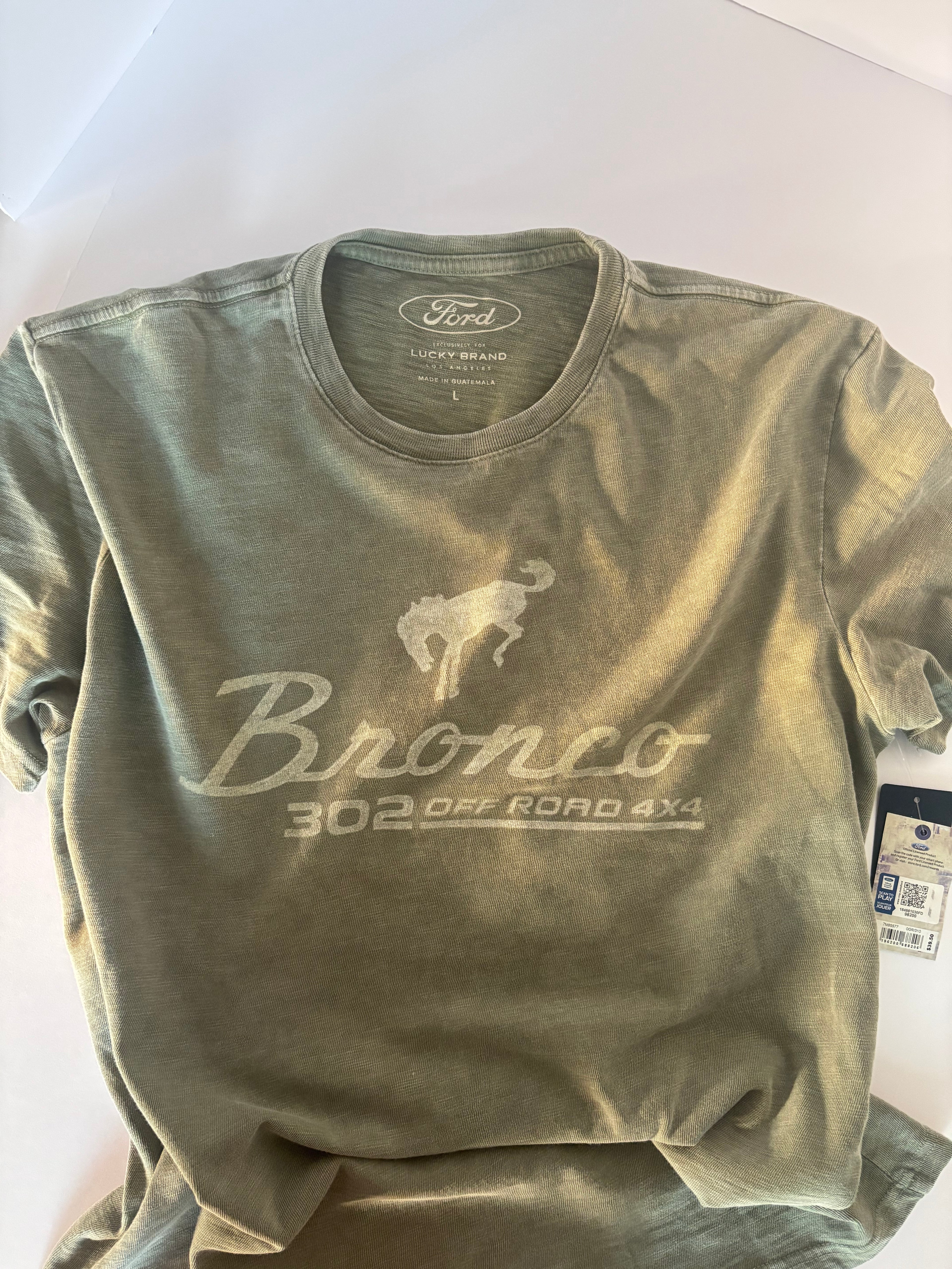Ford Bronco Tee · Unisex L
