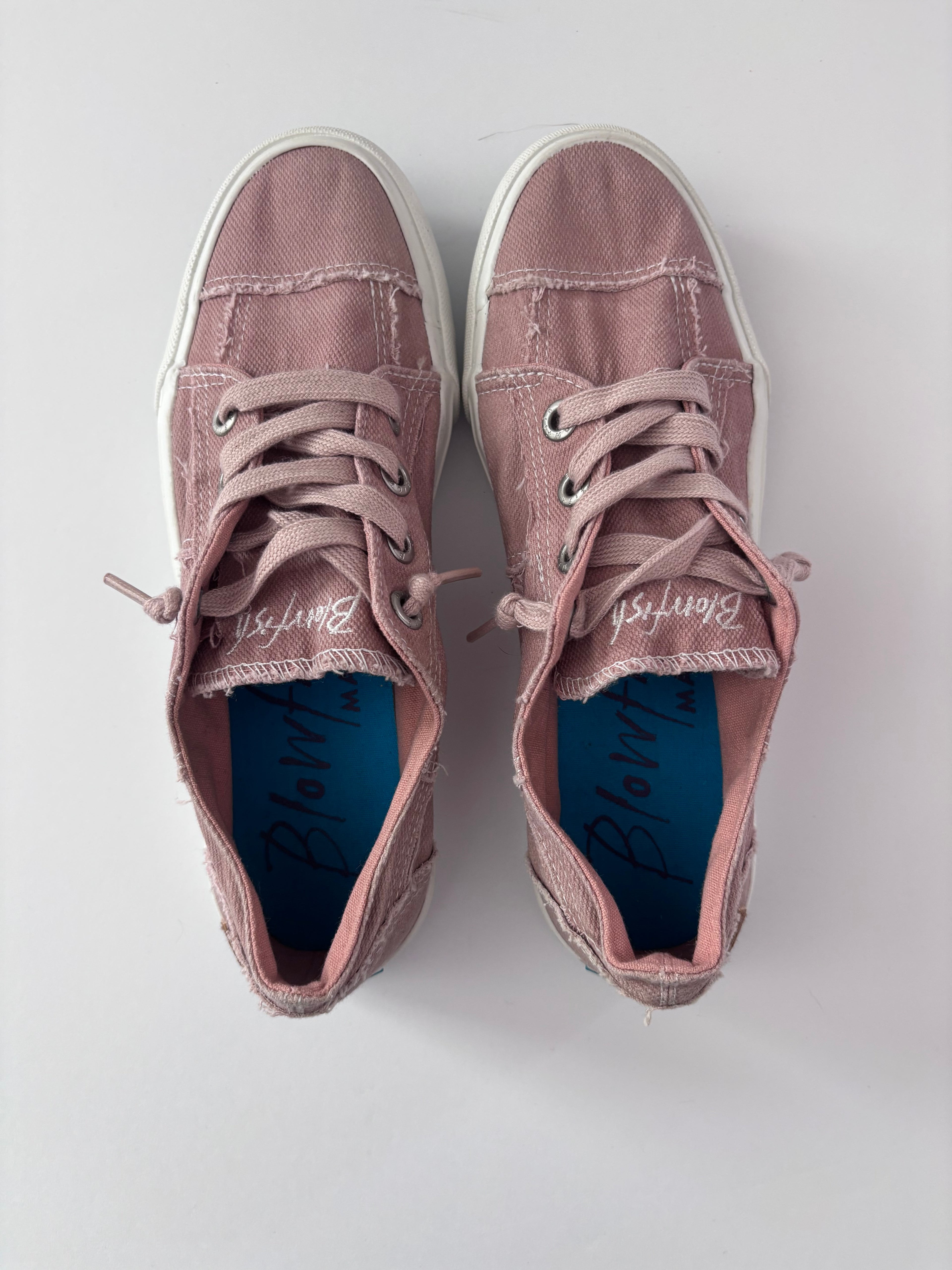 Blowfish Malibu Dusty Pink Canvas Sneakers · Size 8