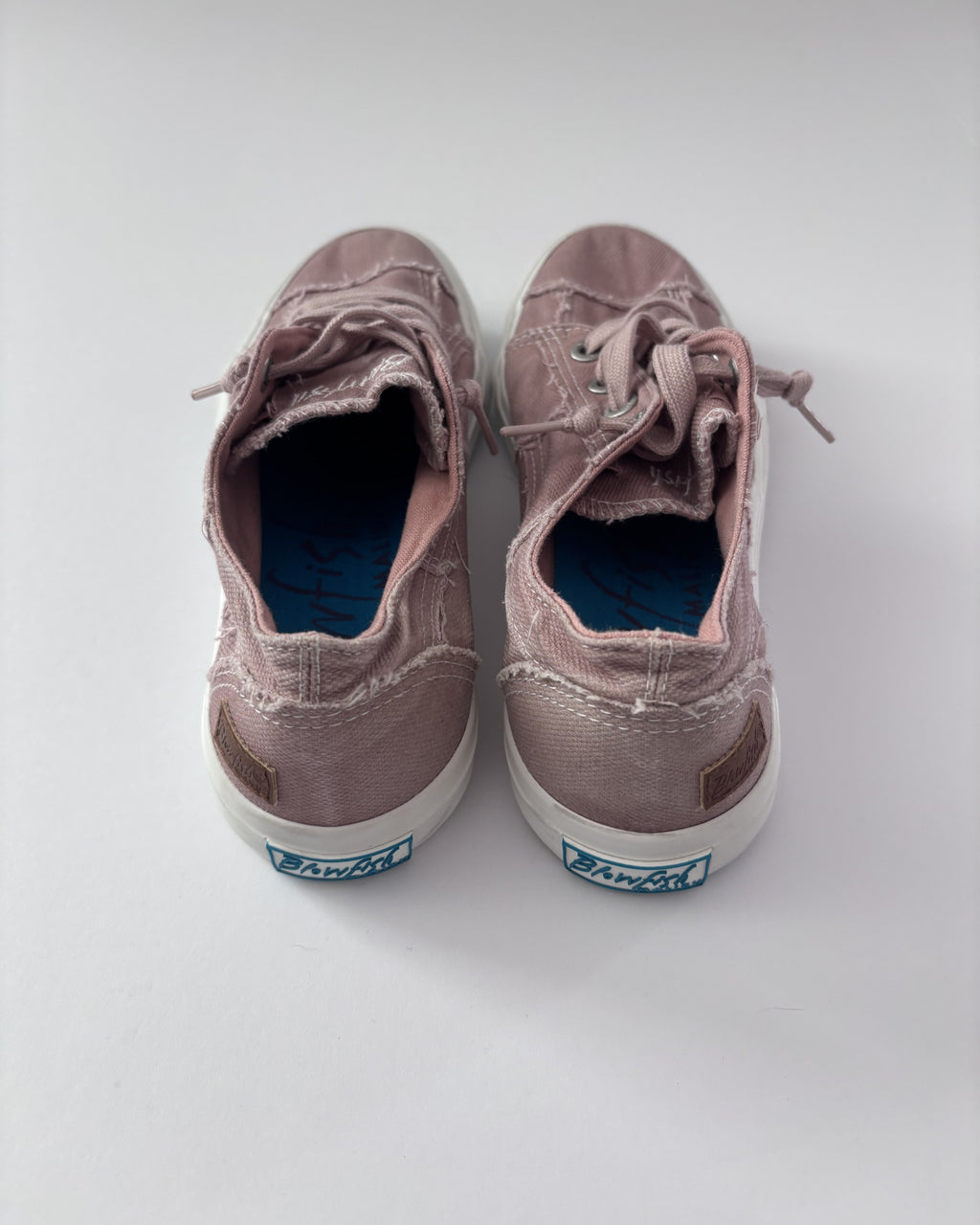 Blowfish Malibu Dusty Pink Canvas Sneakers · Size 8