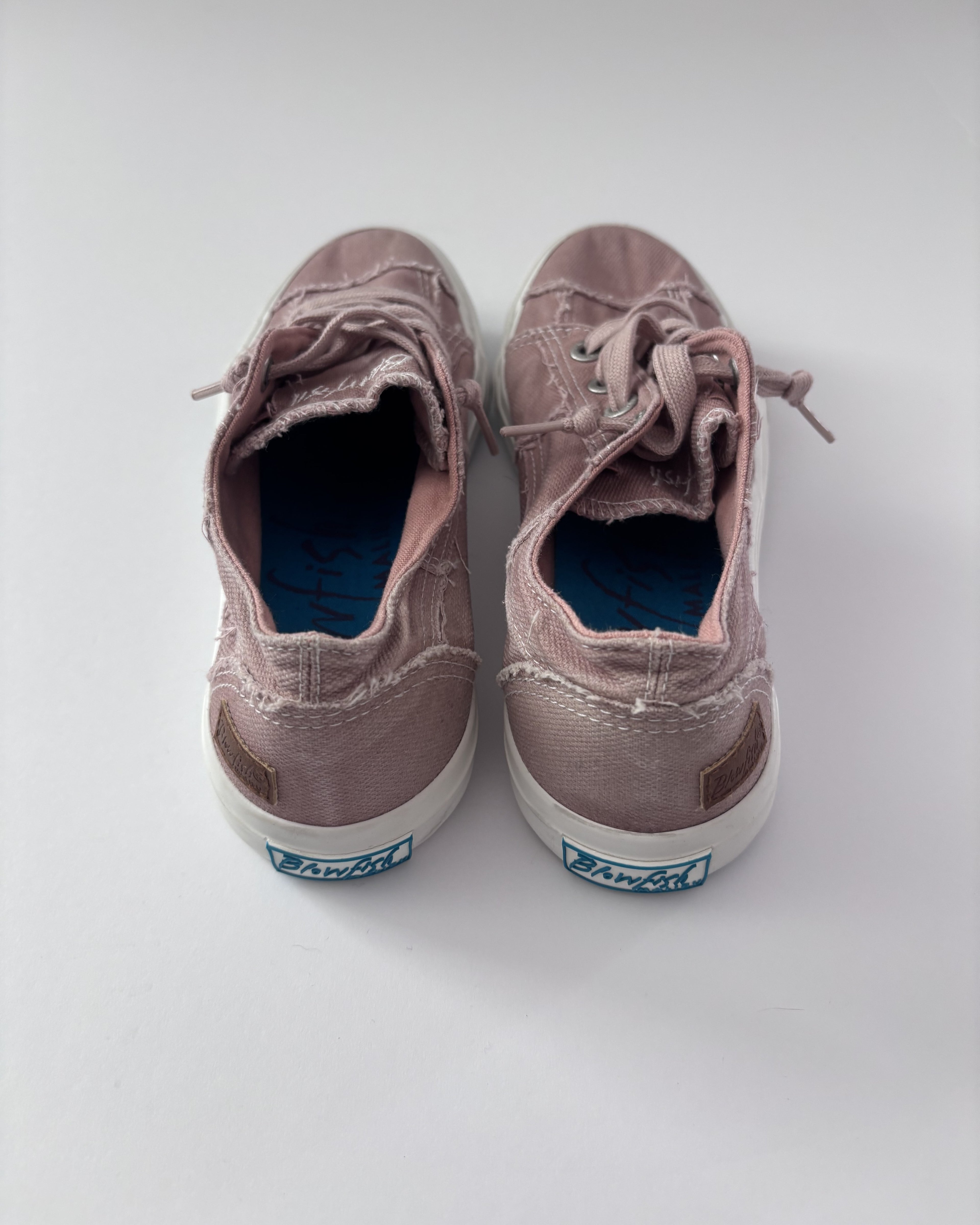 Blowfish Malibu Dusty Pink Canvas Sneakers · Size 8