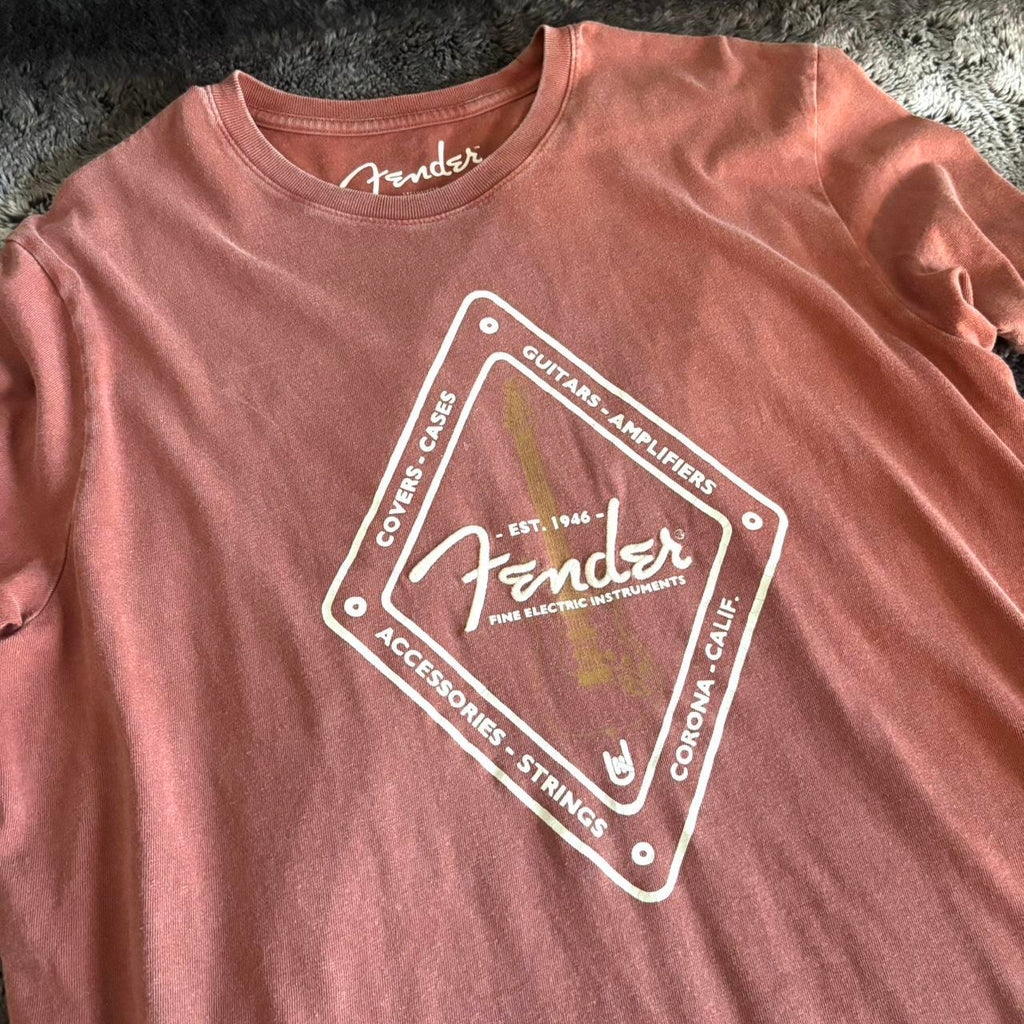 Faded Guitar Logo Tee · Unisex L