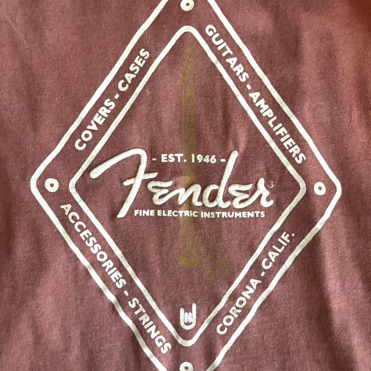 Faded Guitar Logo Tee · Unisex L