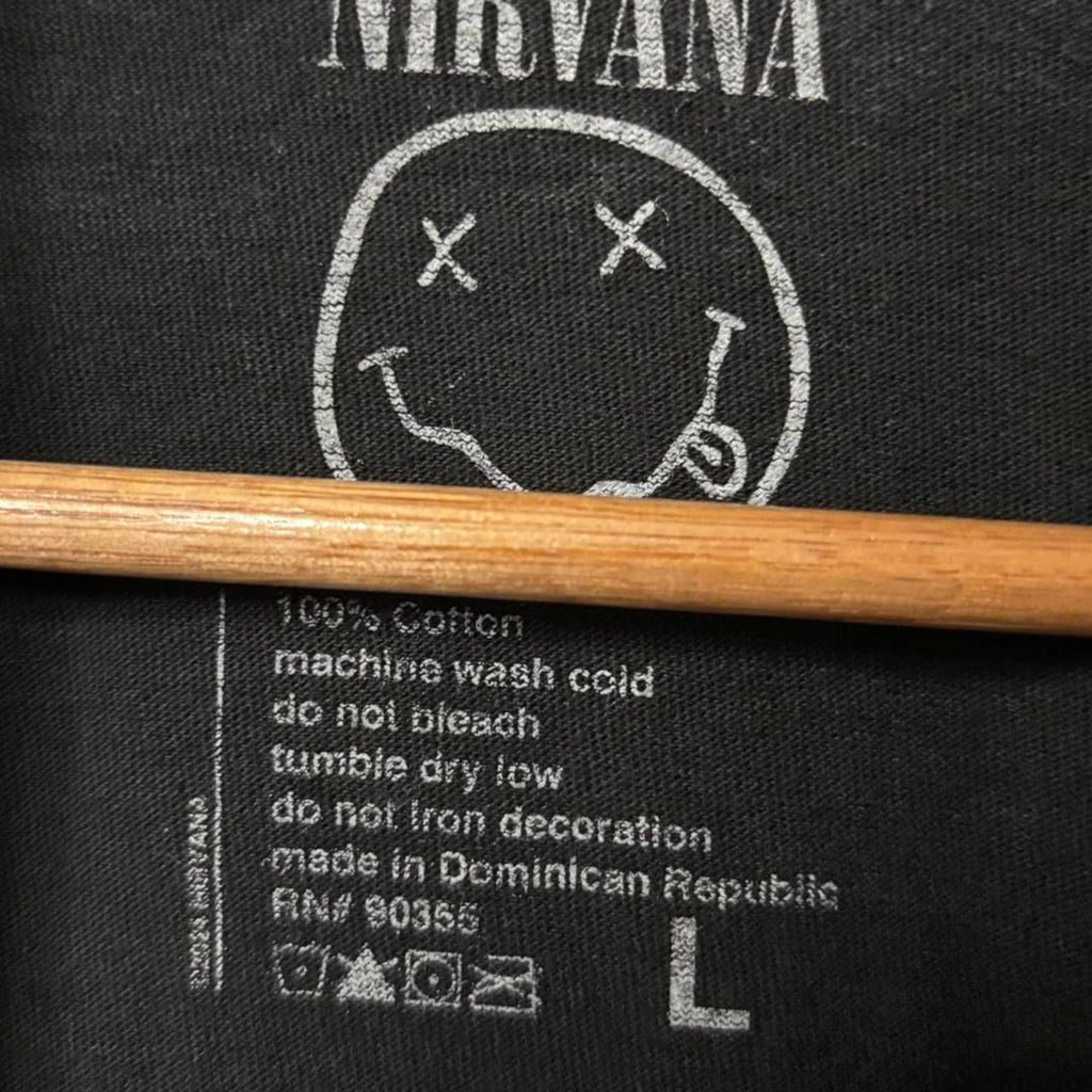 Psychedelic Smiley Graphic Tee · Unisex L